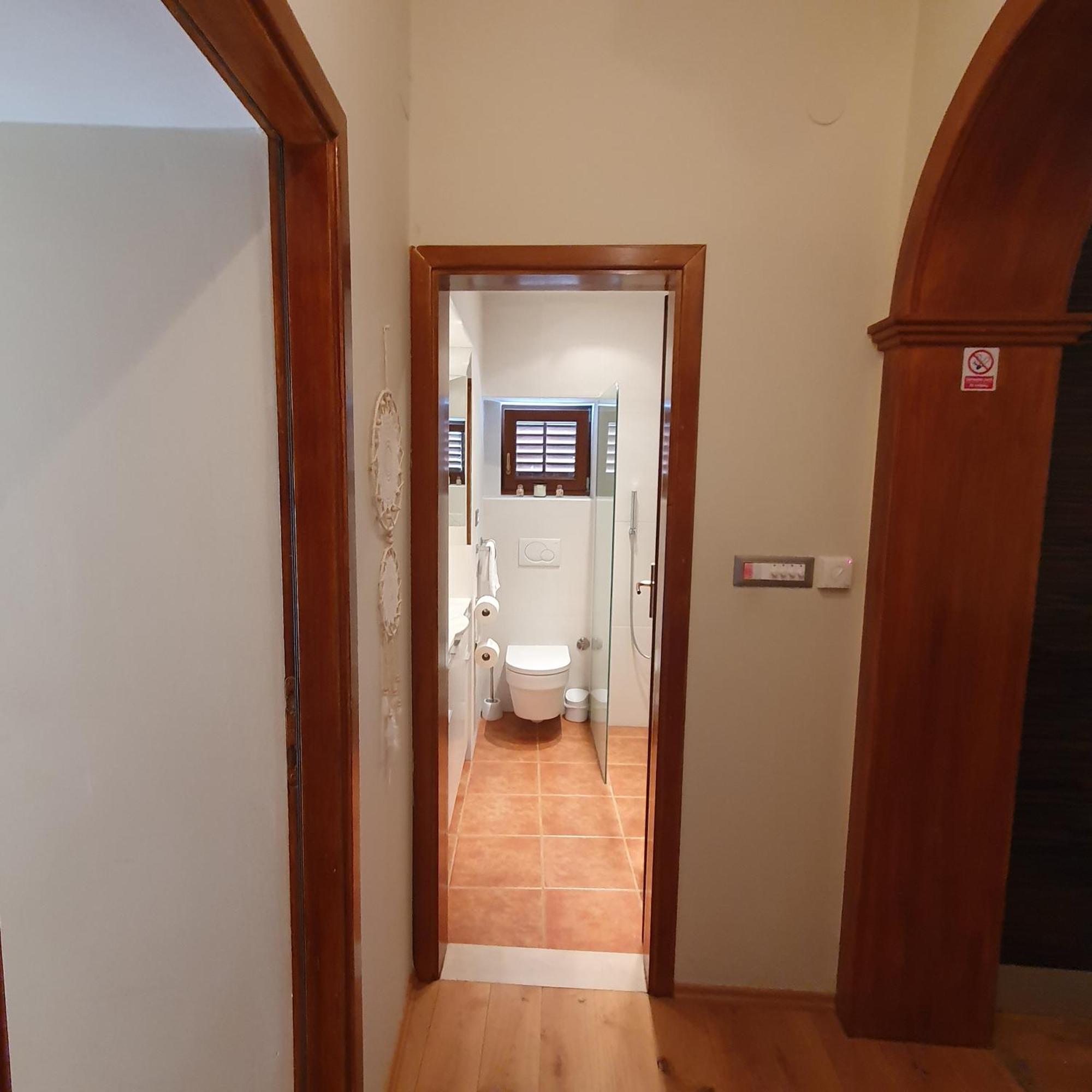 Apartman Neda Jablanac Esterno foto